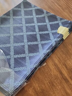 NWT Lenox Navy Table Runner with Woven Leaf Lattice